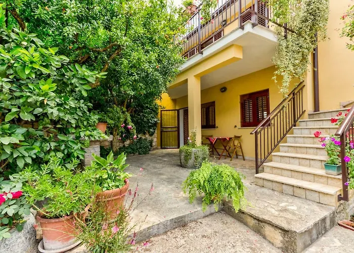 Apartments Redenta